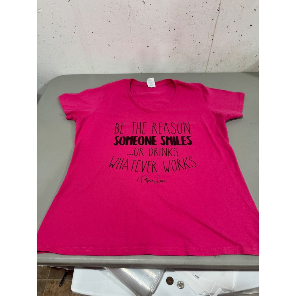 Piper Lou Pink Graphic Tee Be The Reason Someone Smiles Or Drinks V-Neck Large